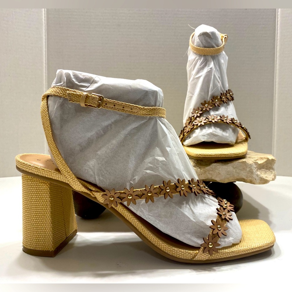 Sz 10 NIB A New Day Mirabel Linen Cream Block High Heel Strappy Sandals